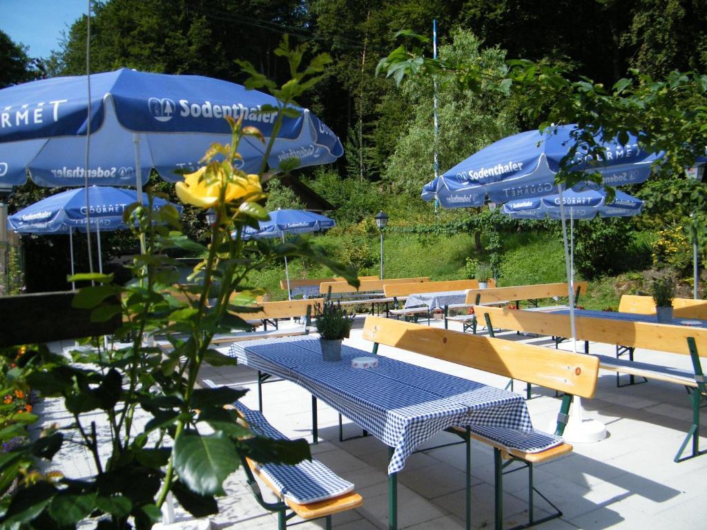 Hotel Waldhaus Mespelbrunn Exterior photo