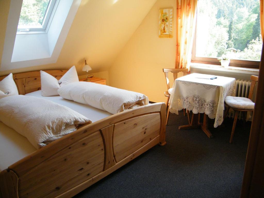 Hotel Waldhaus Mespelbrunn Room photo